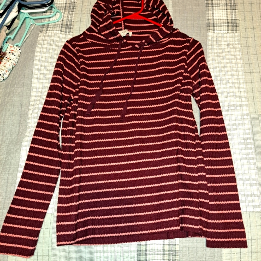 Loft comfy long sleeve hooded top